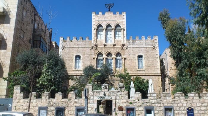 בוריס שץ ובית ספר בצלאל